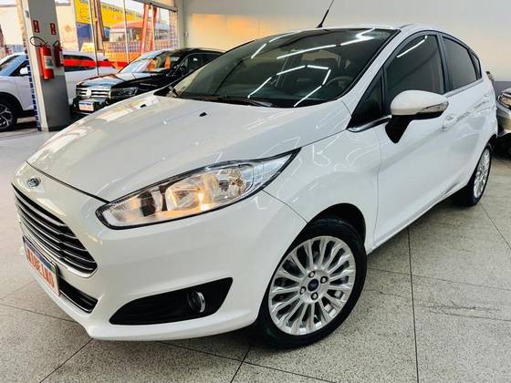 FORD FIESTA 1.6 TITANIUM HATCH 16V FLEX 4P POWERSHIFT